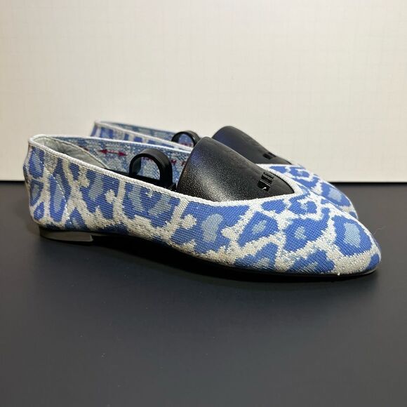 Womens SKECHERS Cleo Claw-Some Blue Animal Print Slip On Ballet Flats / Size 5.5 - Picture 1 of 9